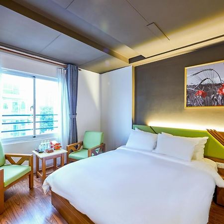 The Noble Swan Hotel Saigon Хошимін Екстер'єр фото