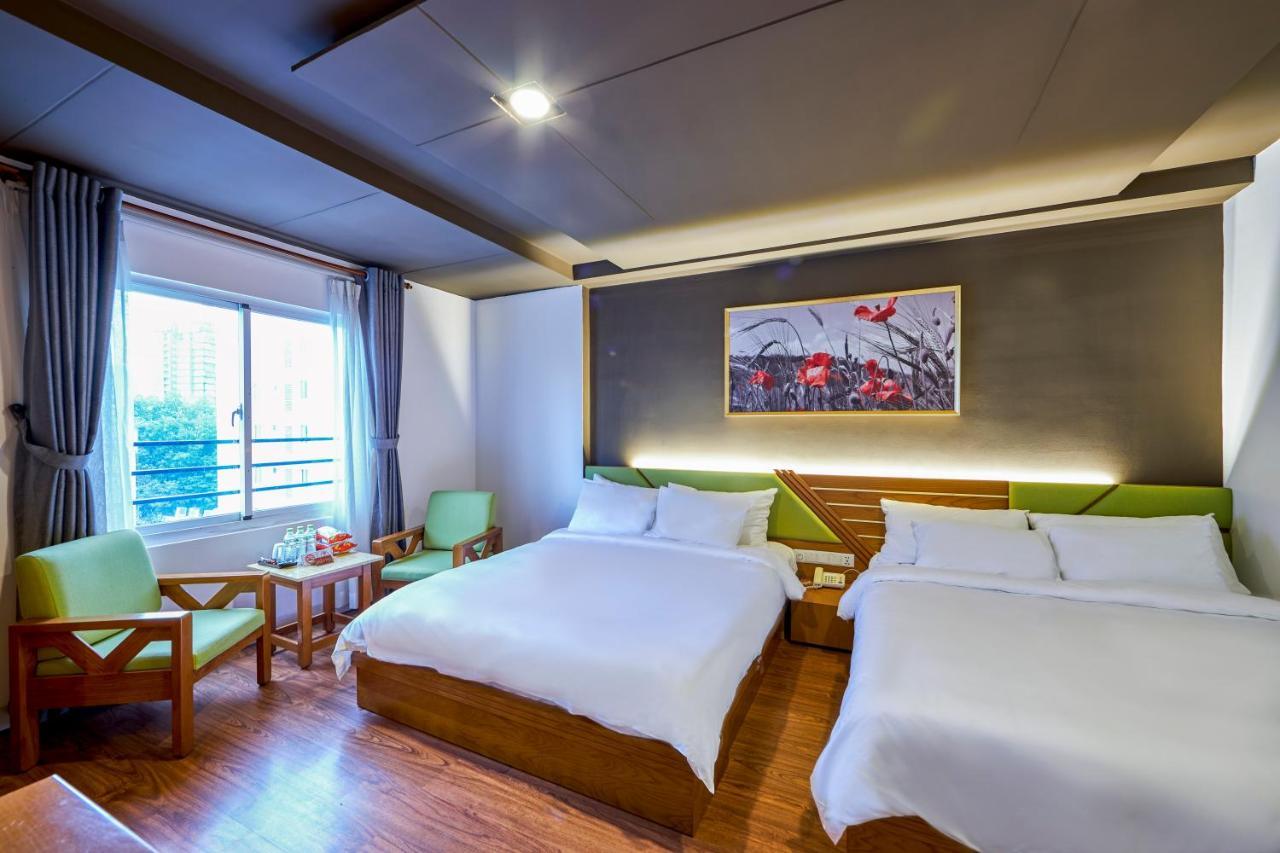 The Noble Swan Hotel Saigon Хошимін Екстер'єр фото